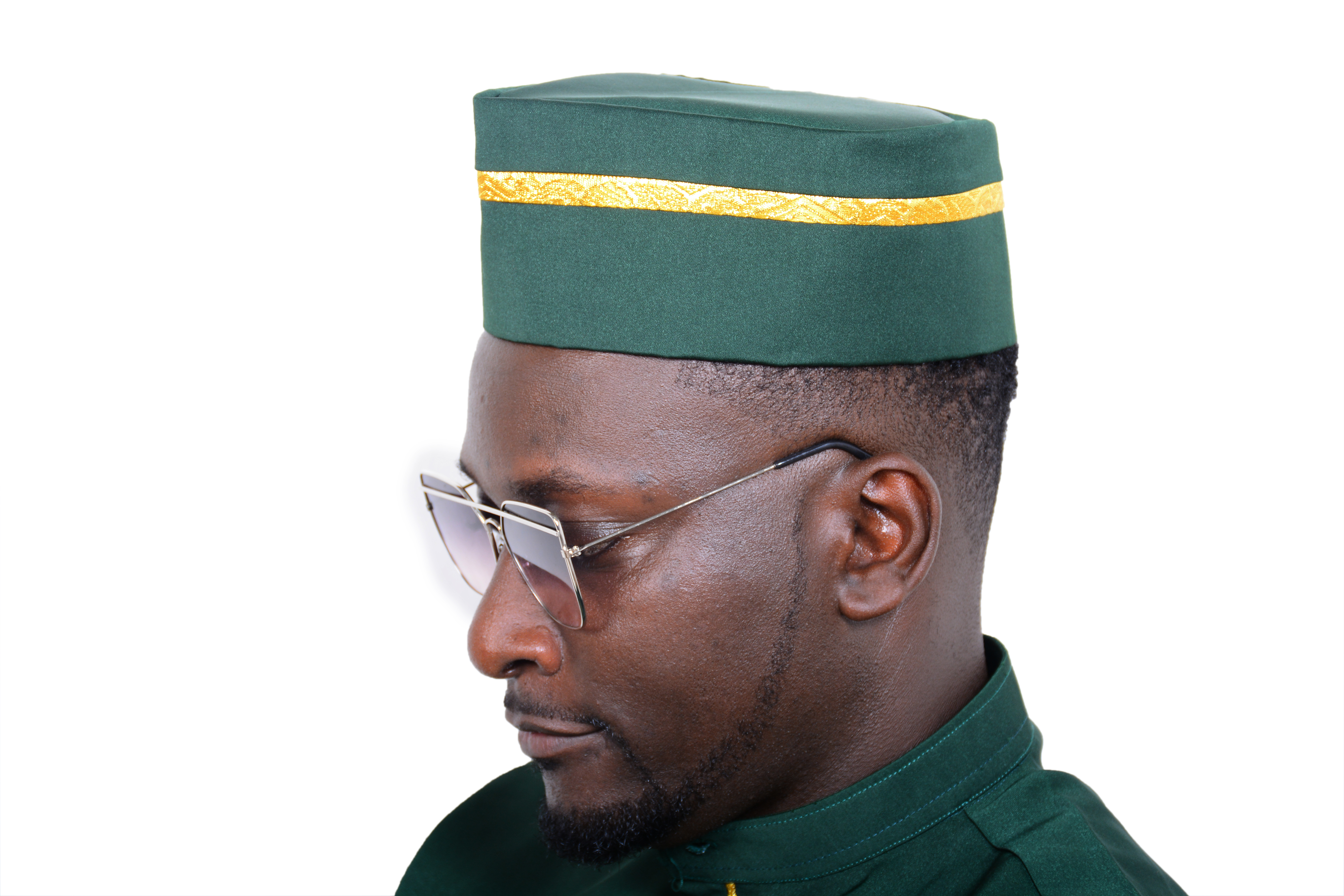 Oval with Golden Ribbon - African Cap - Emerald Green